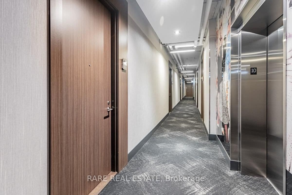 560 King Street W, Unit 1004 thumbnail 29