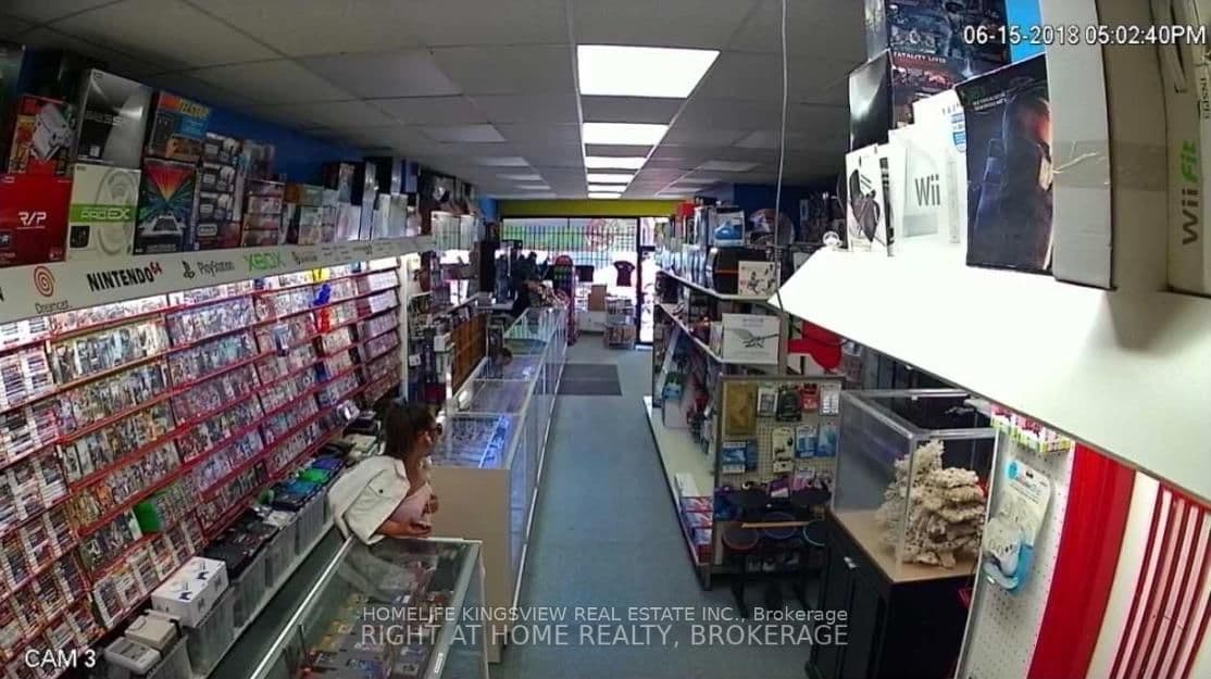 1539 Dundas Street W thumbnail 9