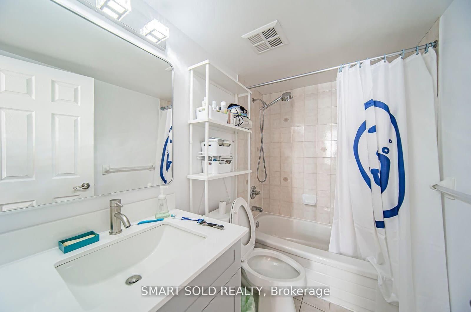 256 Doris Avenue, Unit PH210 thumbnail 26