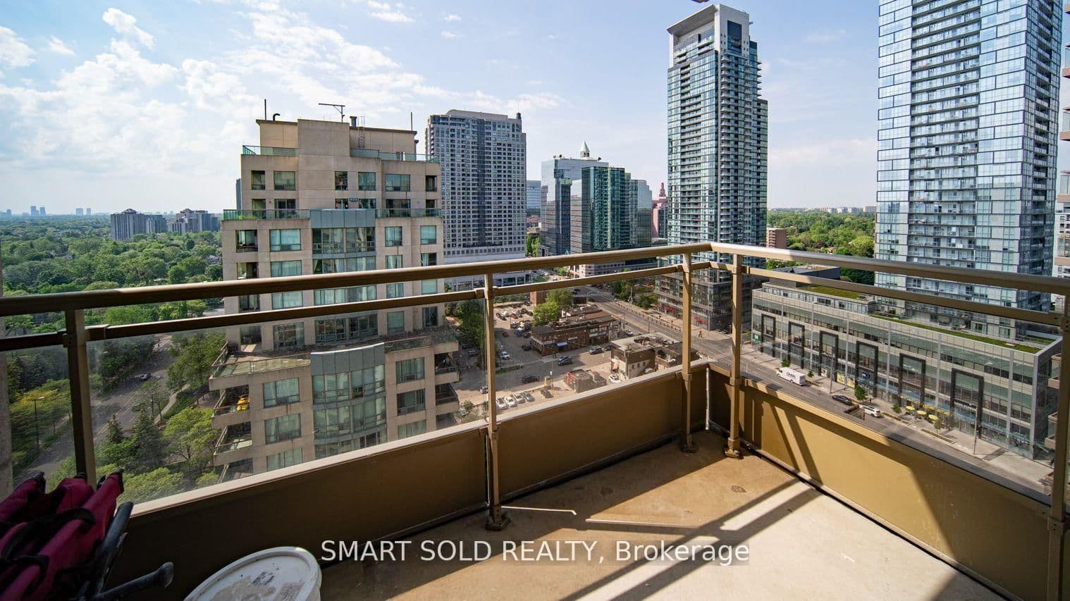 256 Doris Avenue, Unit PH210 thumbnail 27