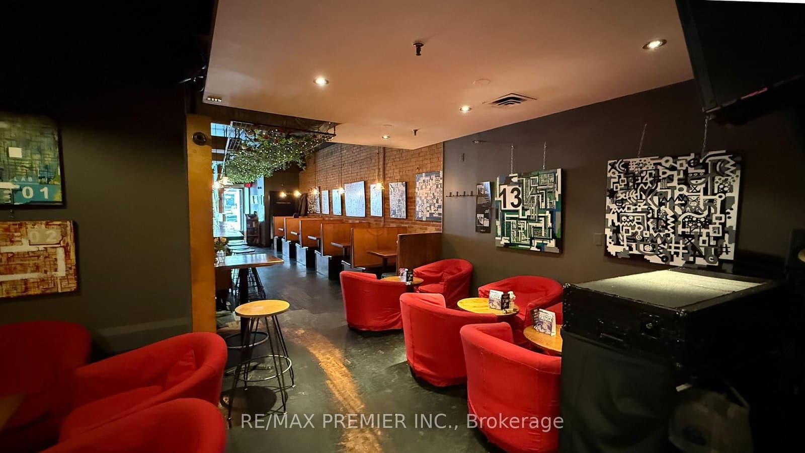 563 Bloor Street W, Unit Main Floor thumbnail 7
