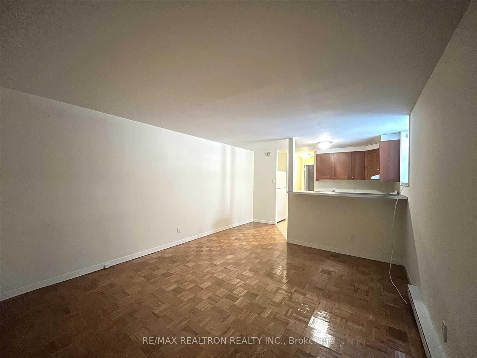 485 Oriole Parkway, Unit A thumbnail 3
