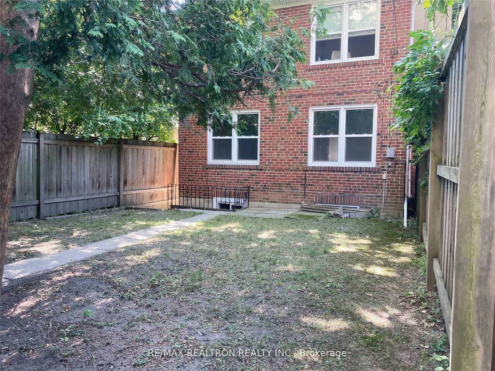 22 N Gormley Avenue, Unit Main thumbnail 9