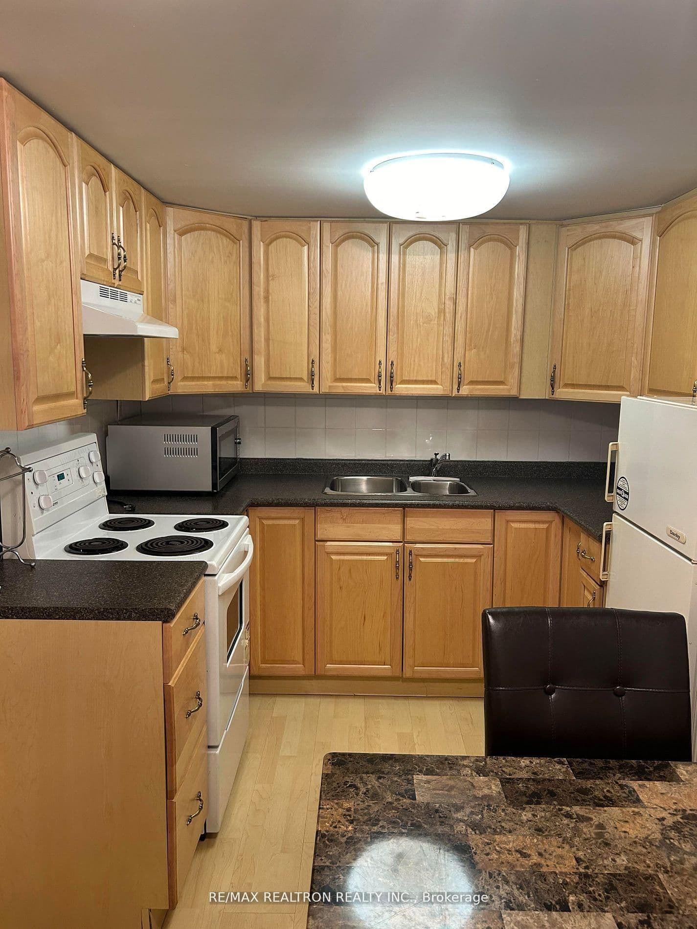 22 Gormley Avenue, Unit LL thumbnail 4