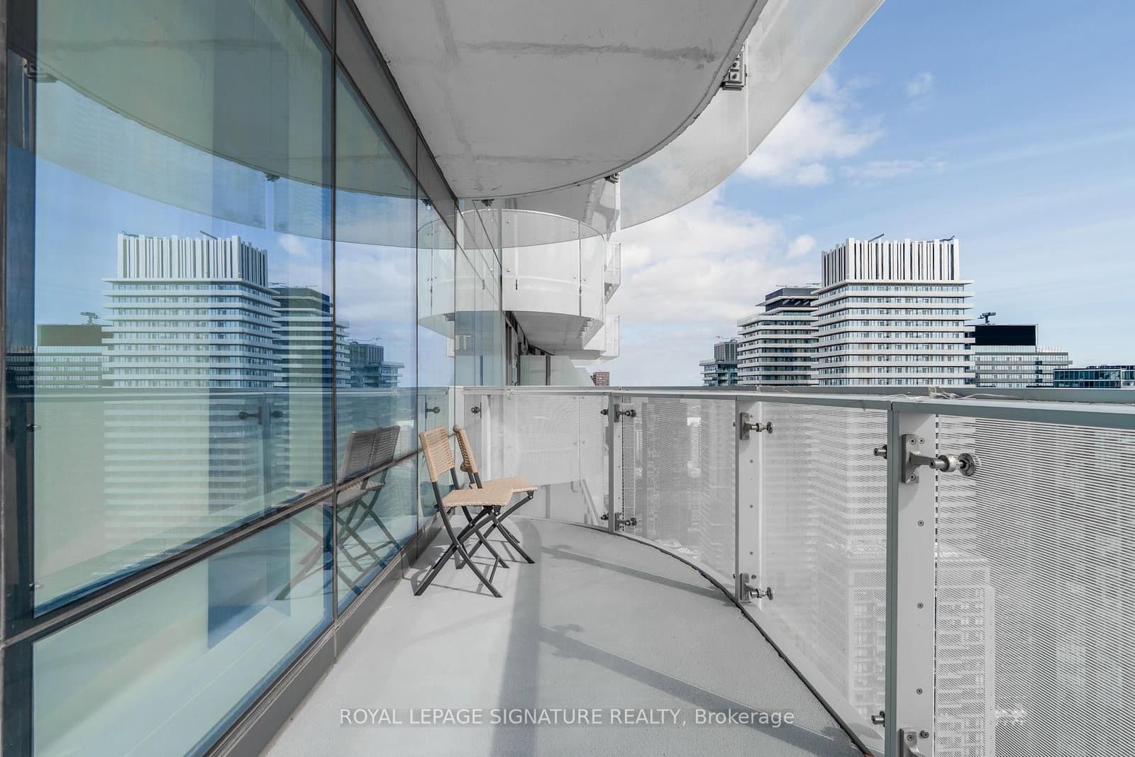1 Bloor Street E, Unit 4406 thumbnail 22