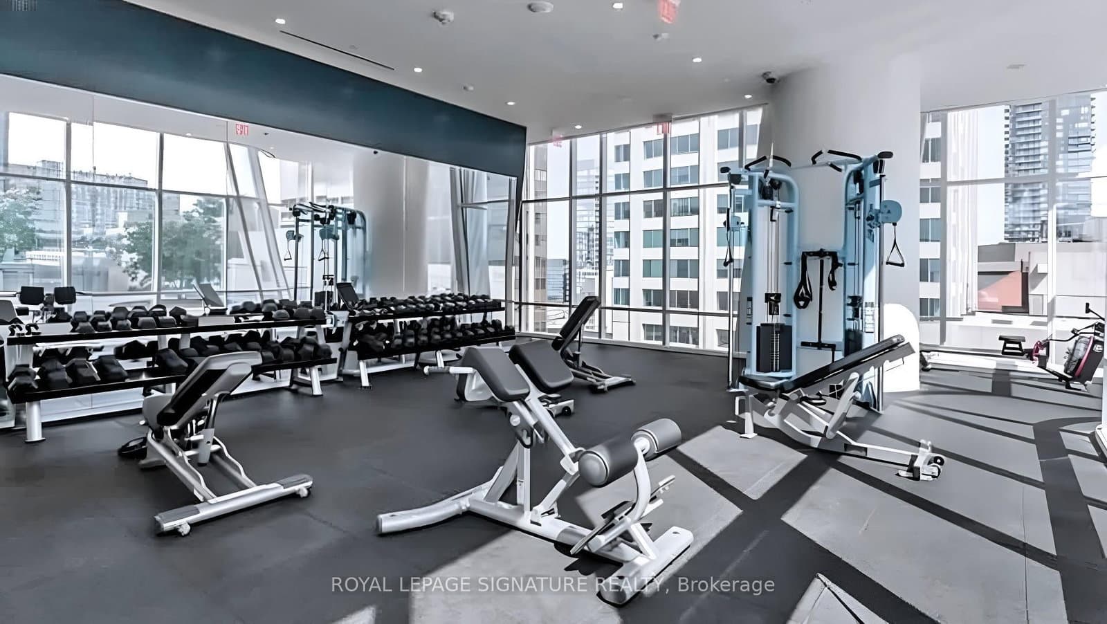 1 Bloor Street E, Unit 4406 thumbnail 33