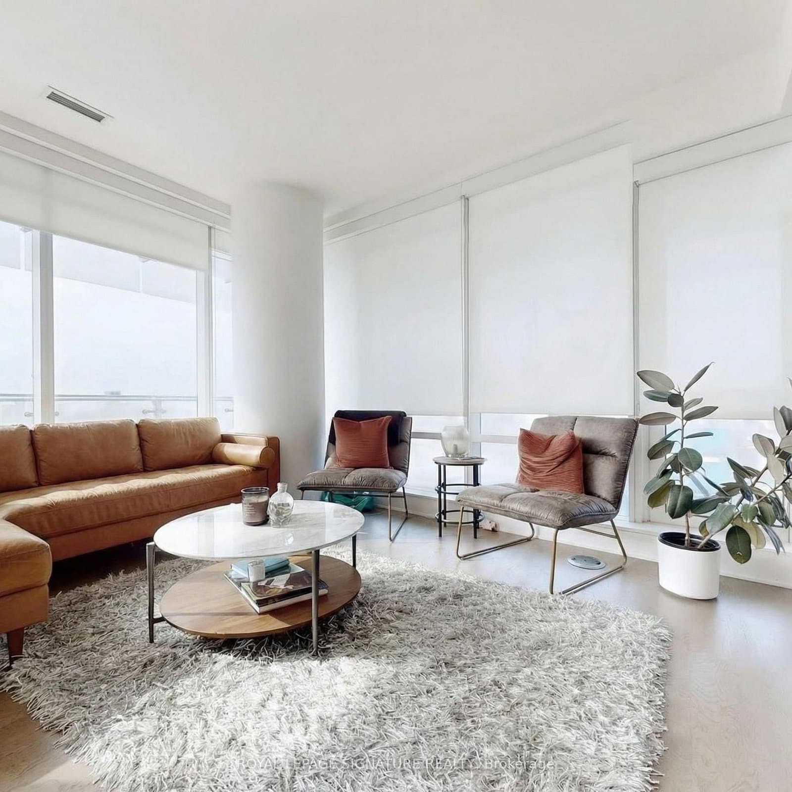 1 Bloor Street E, Unit 4406 thumbnail 5