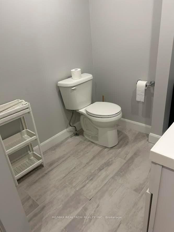 485 Oriole Parkway, Unit Main thumbnail 14