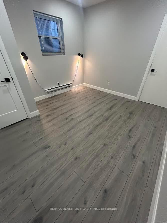 485 Oriole Parkway, Unit Main thumbnail 17