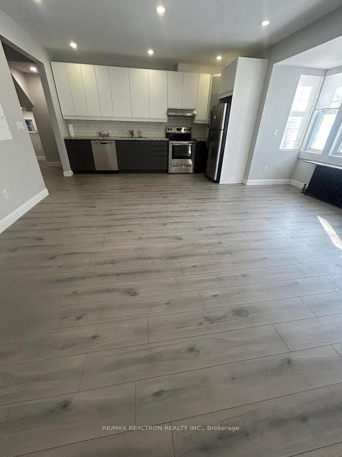 485 Oriole Parkway, Unit Main thumbnail 7