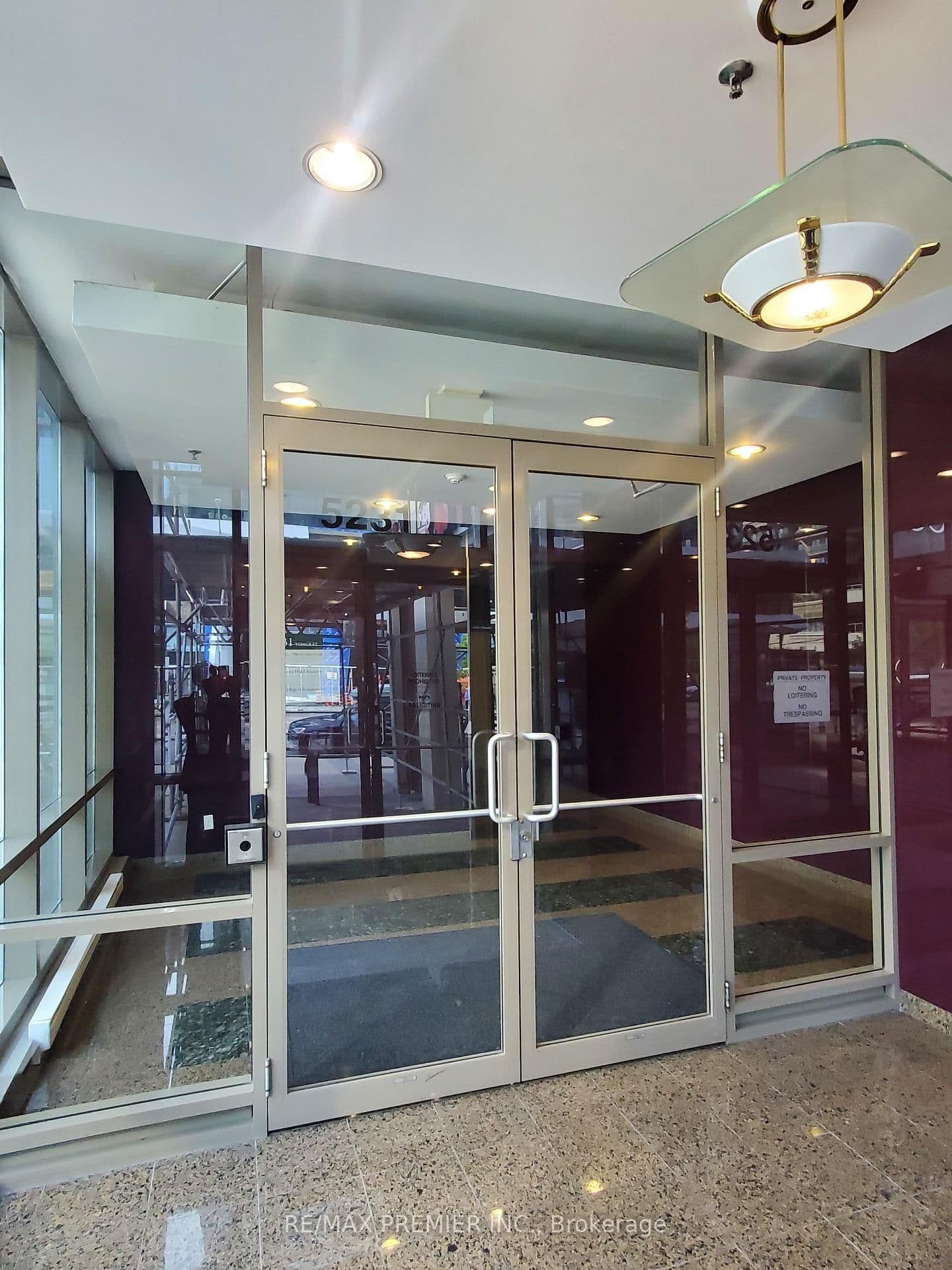 5231 Yonge Street, Unit 203 thumbnail 2