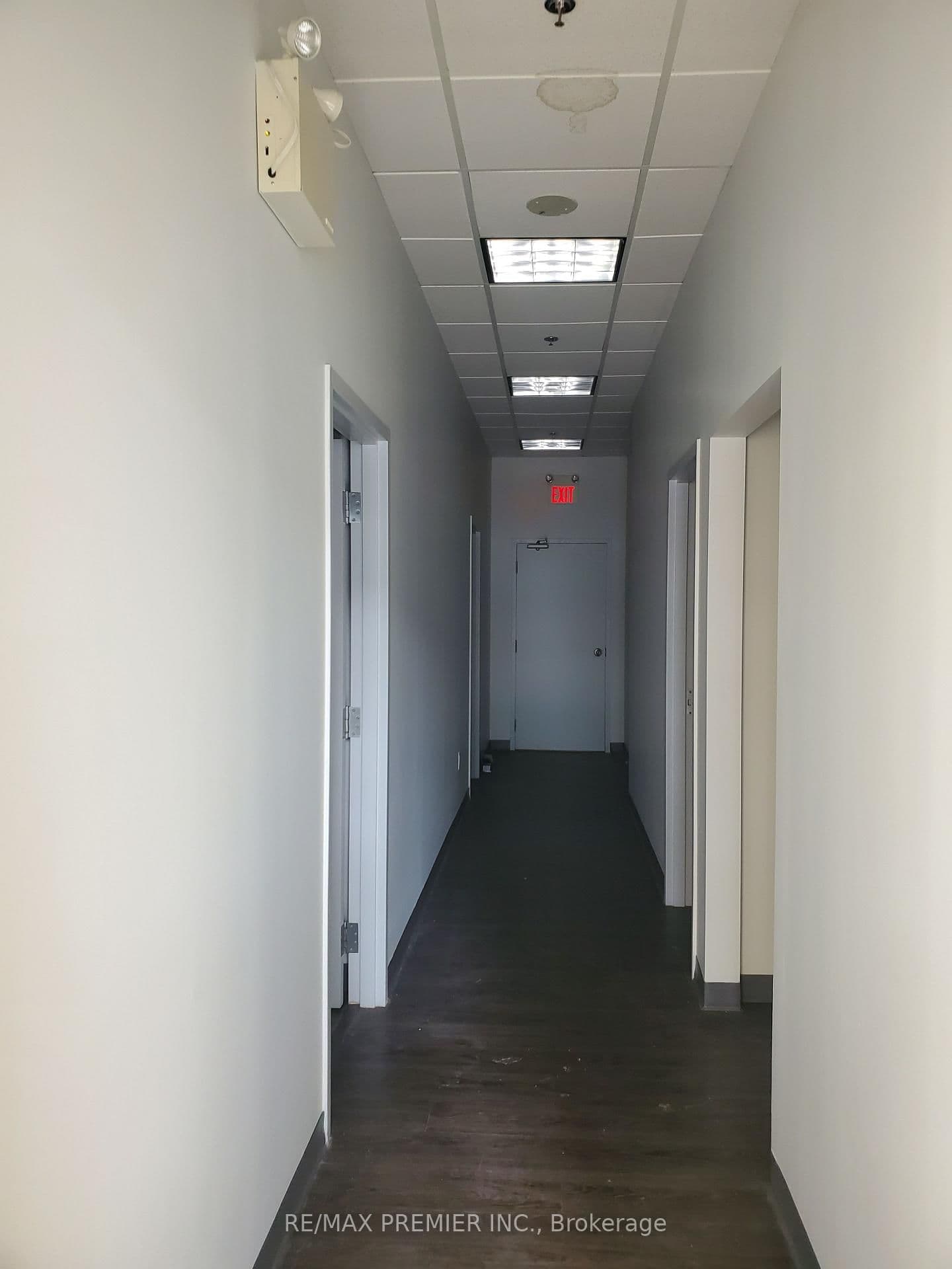 5231 Yonge Street, Unit 203 thumbnail 4