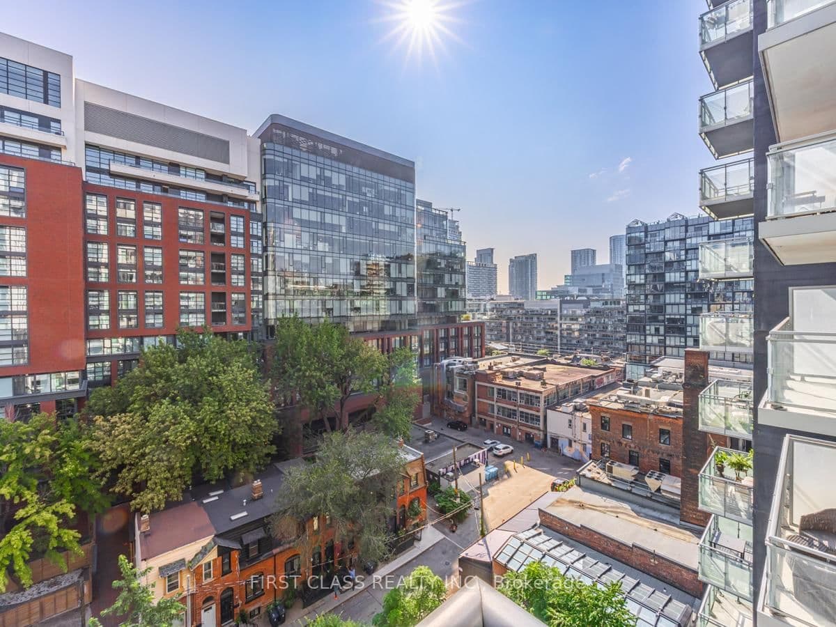 525 Adelaide Street W, Unit 1022 thumbnail 13