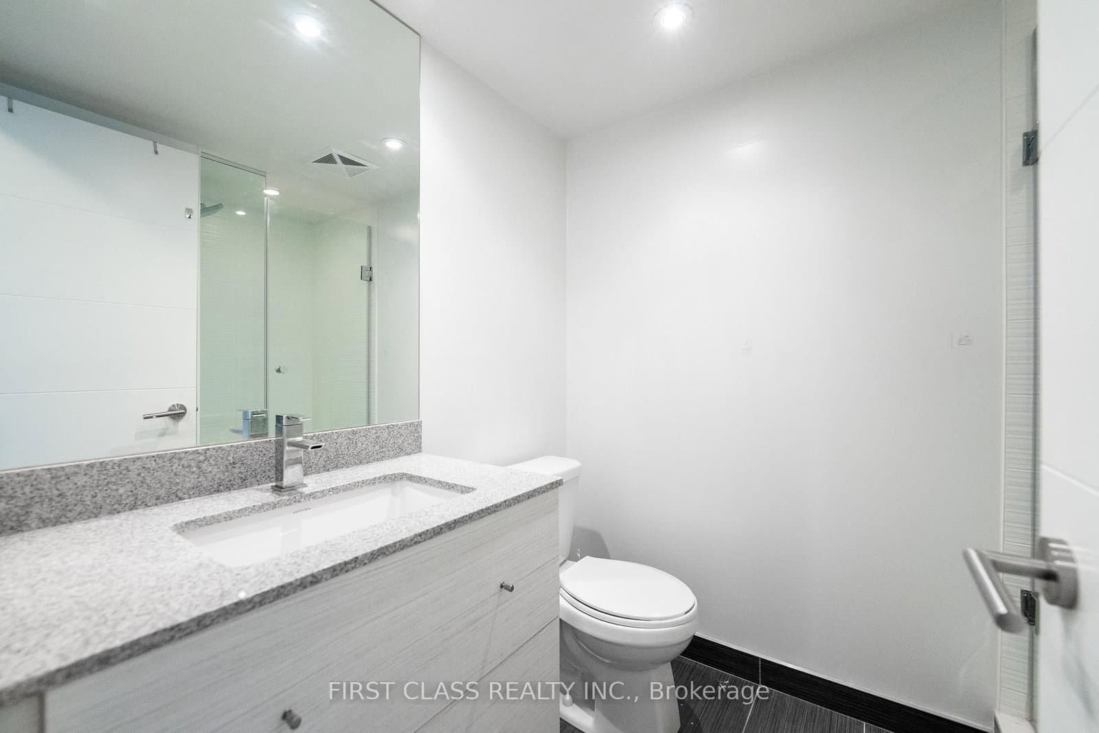 525 Adelaide Street W, Unit 1022 thumbnail 8