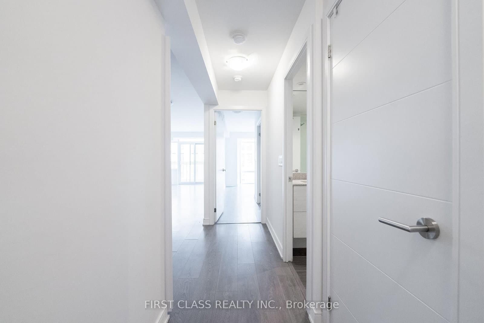 525 Adelaide Street W, Unit 1022 thumbnail 9