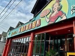 182 Dupont Street thumbnail 2