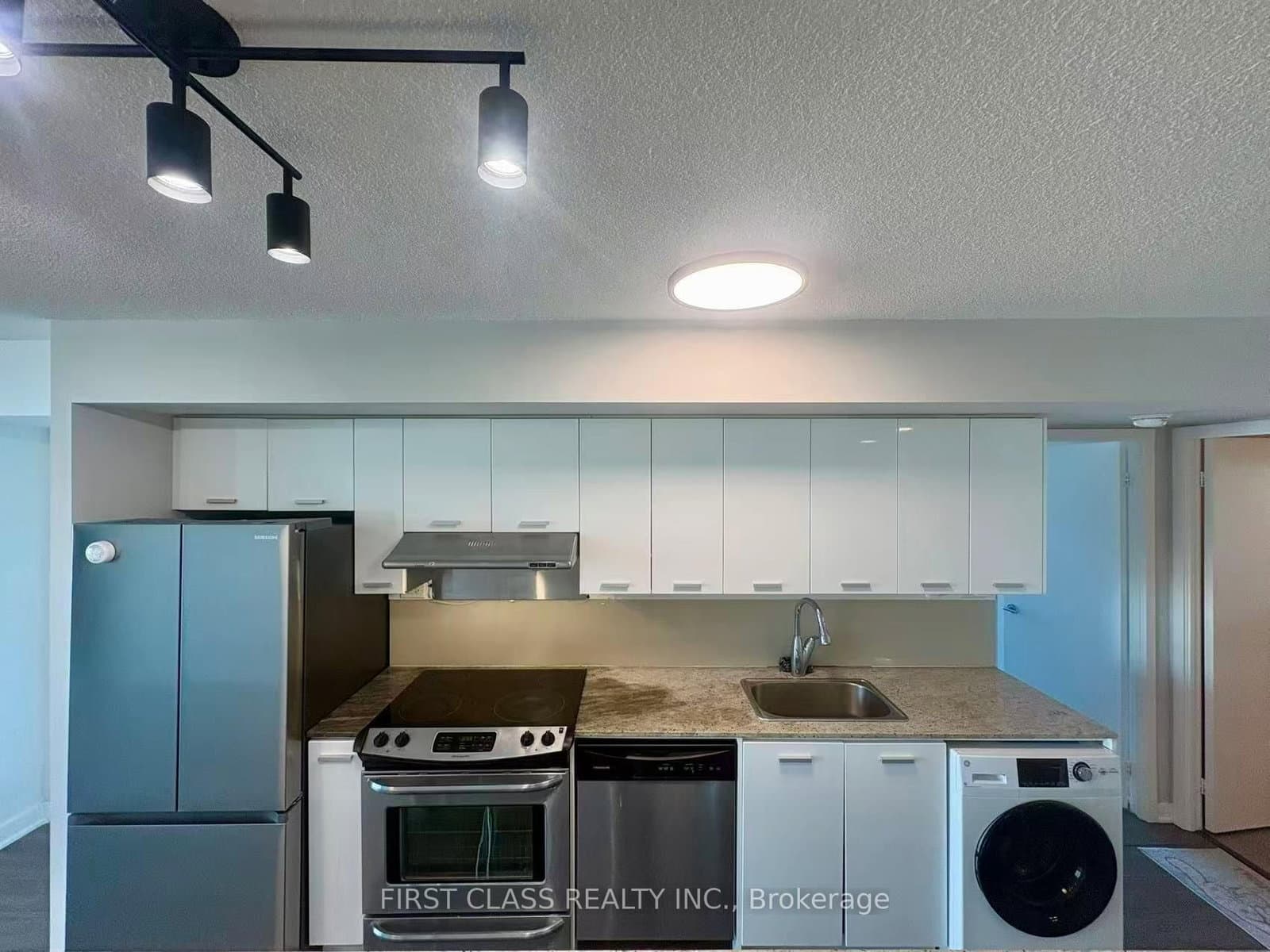 33 Singer Court, Unit 1511 thumbnail 13