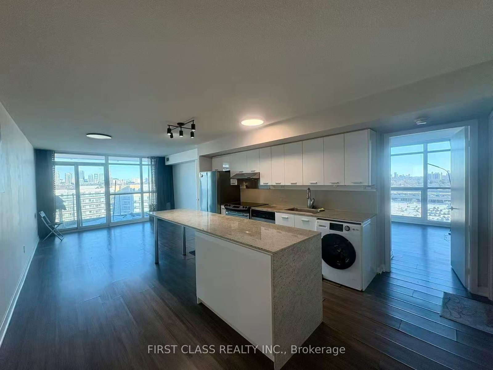 33 Singer Court, Unit 1511 thumbnail 3