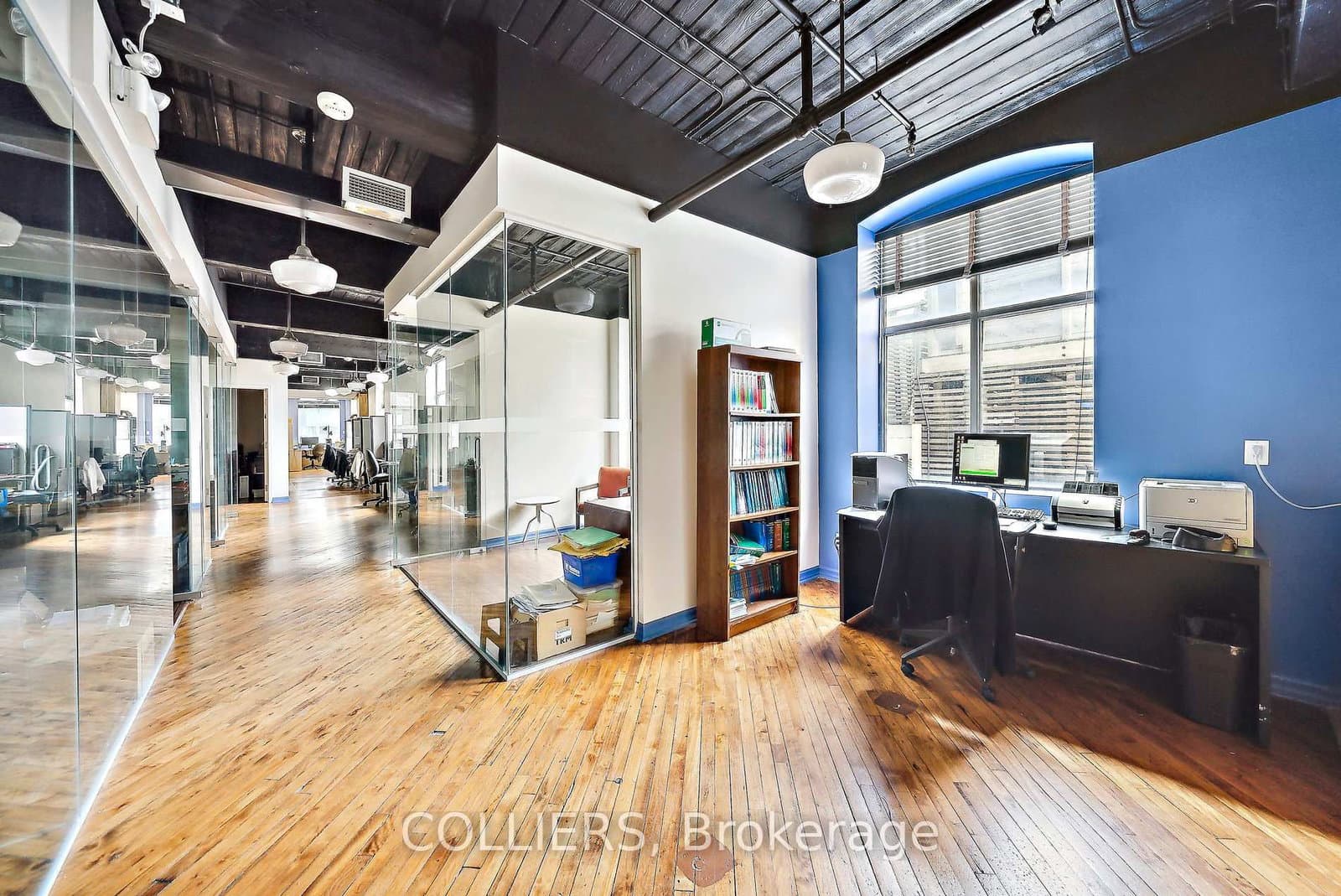 340 Richmond Street W thumbnail 6
