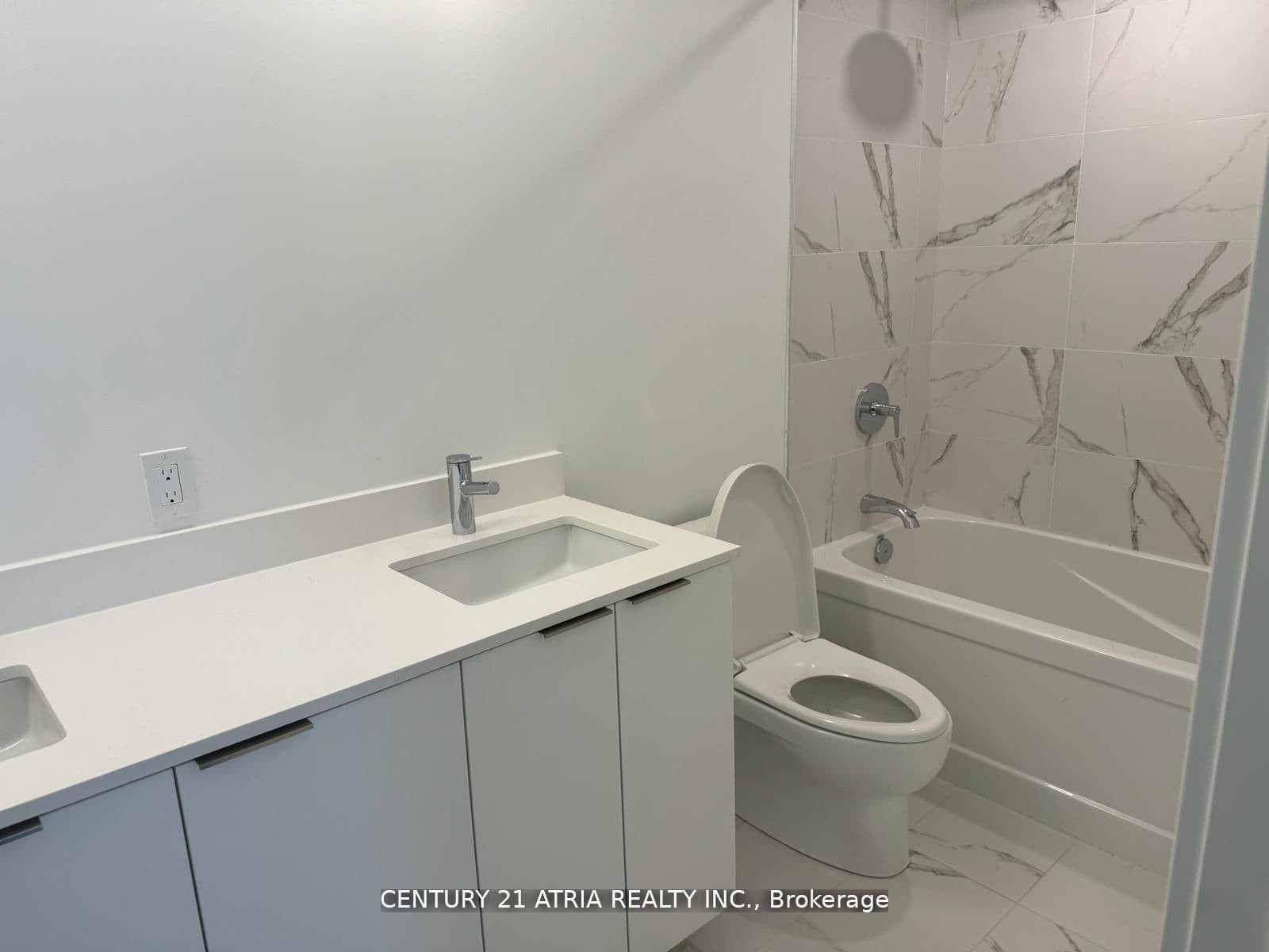 8 Olympic Garden Drive, Unit 2703 thumbnail 9