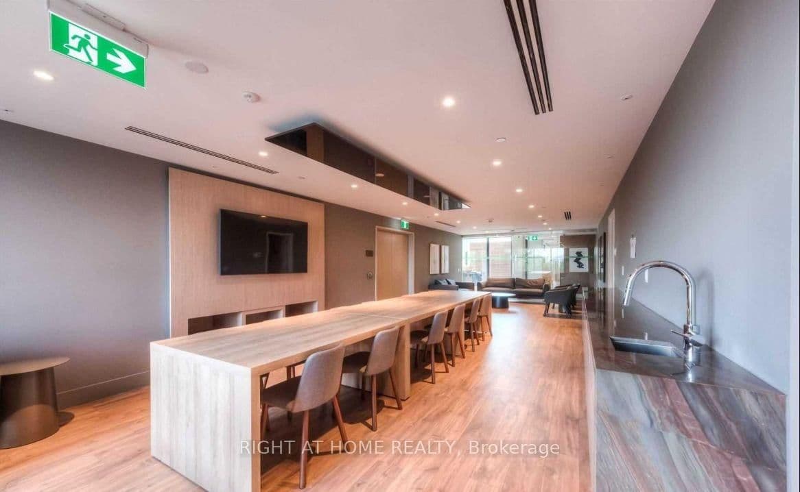 50 Power Street, Unit 523 thumbnail 21