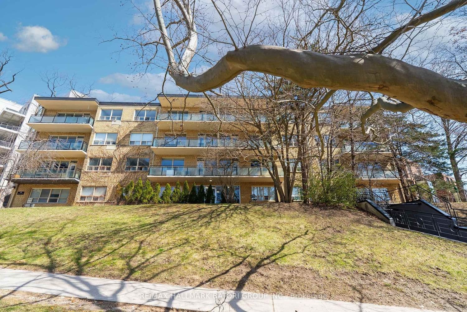 159 Russell Hill Road, Unit 403 - Image 1