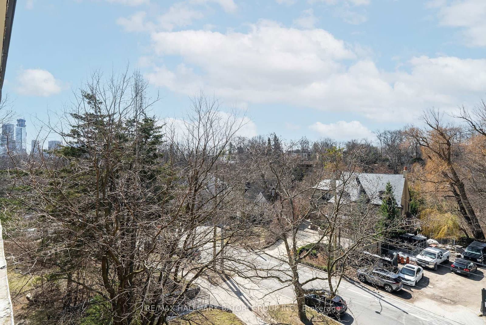 159 Russell Hill Road, Unit 403 thumbnail 23