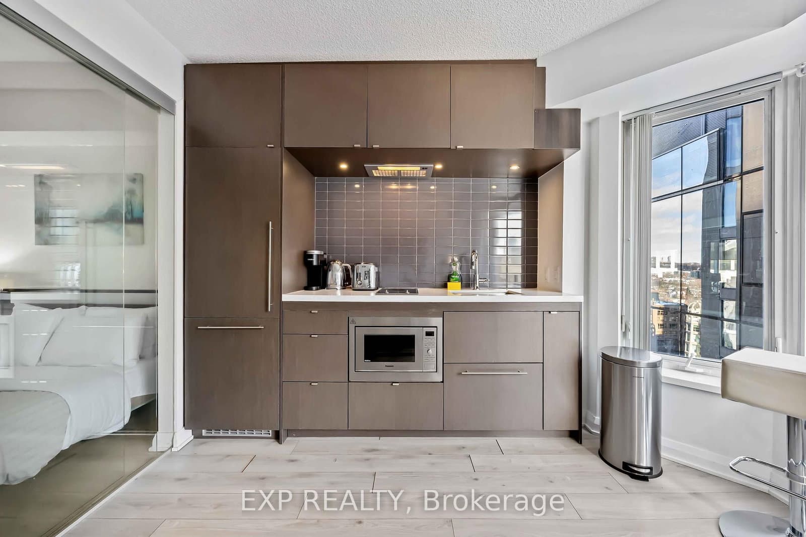 155 Yorkville Avenue, Unit 1106 thumbnail 15