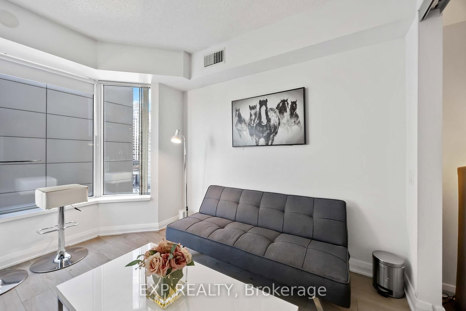 155 Yorkville Avenue, Unit 1106 thumbnail 17