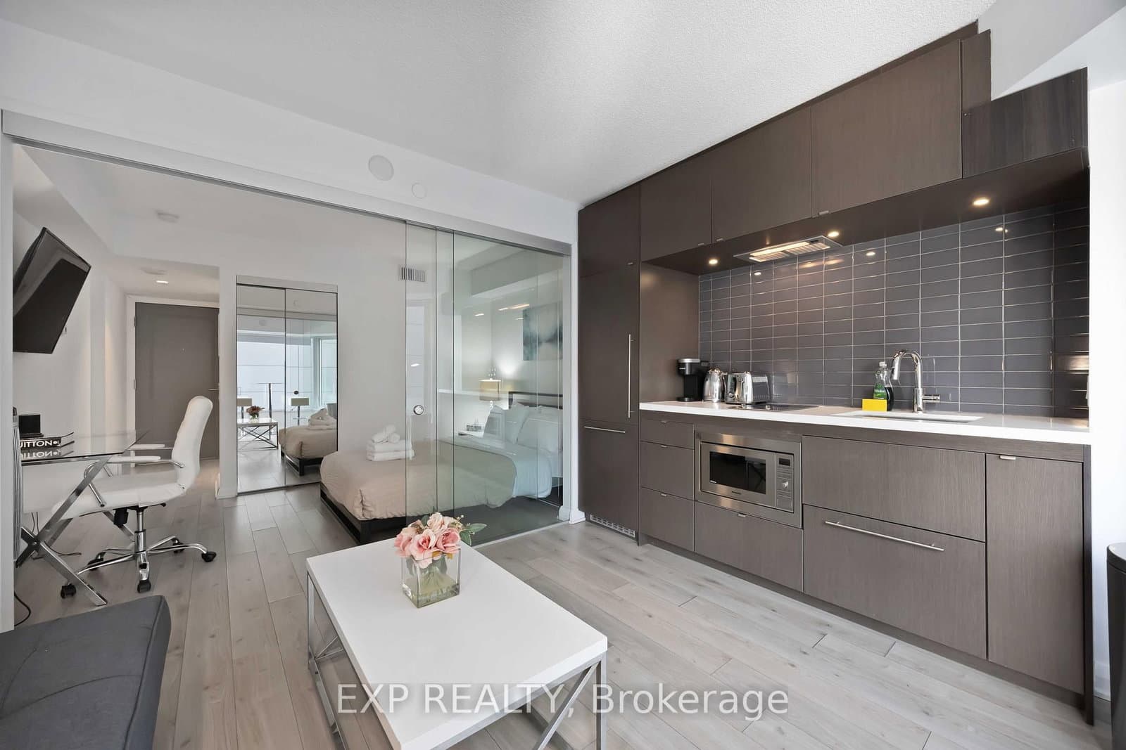 155 Yorkville Avenue, Unit 1106 thumbnail 9