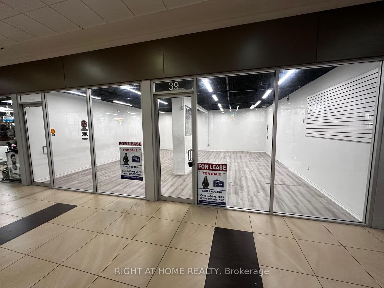 384 Yonge Street, Unit 40 thumbnail 4