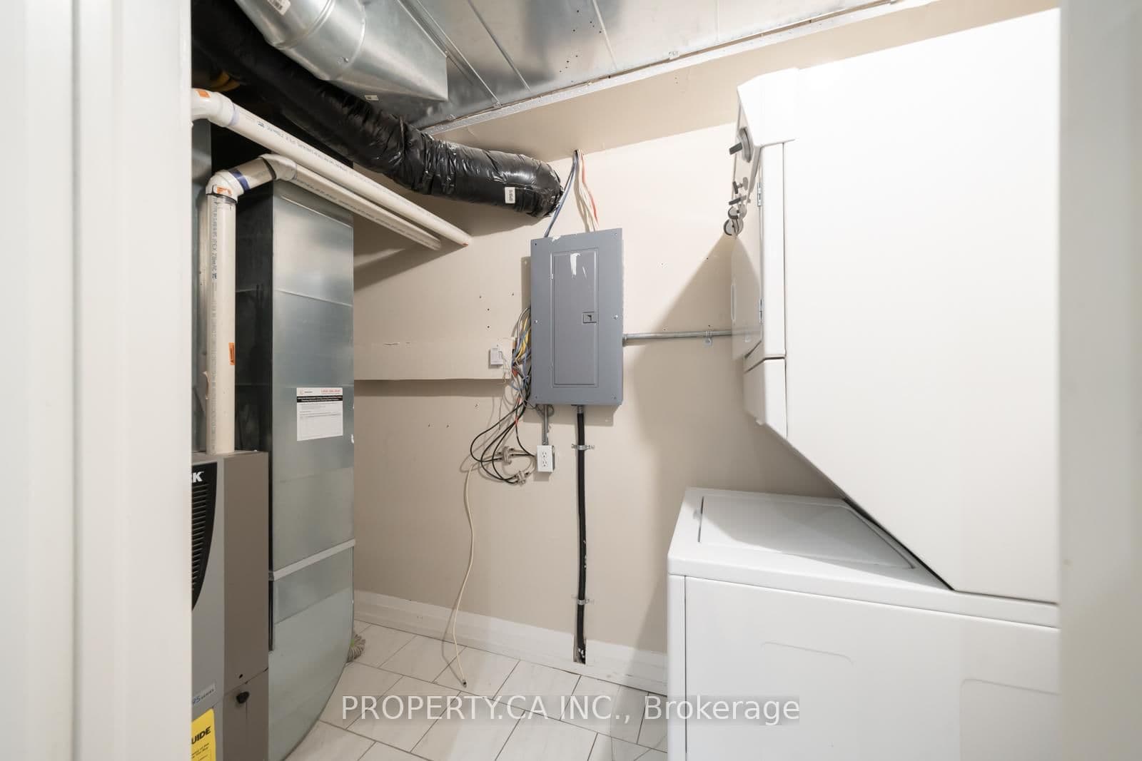 473 Dupont Street, Unit 2 thumbnail 3