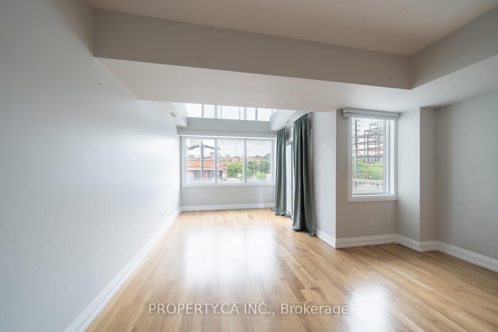 473 Dupont Street, Unit 2 thumbnail 8