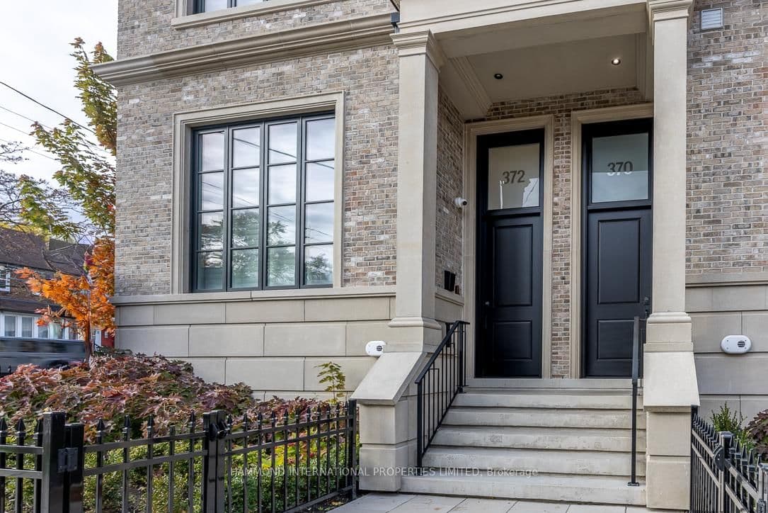 372 Briar Hill Avenue thumbnail 3