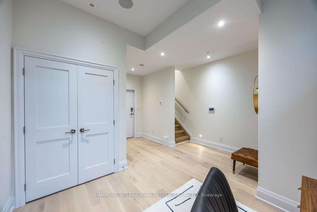 1173 Avenue Road thumbnail 25