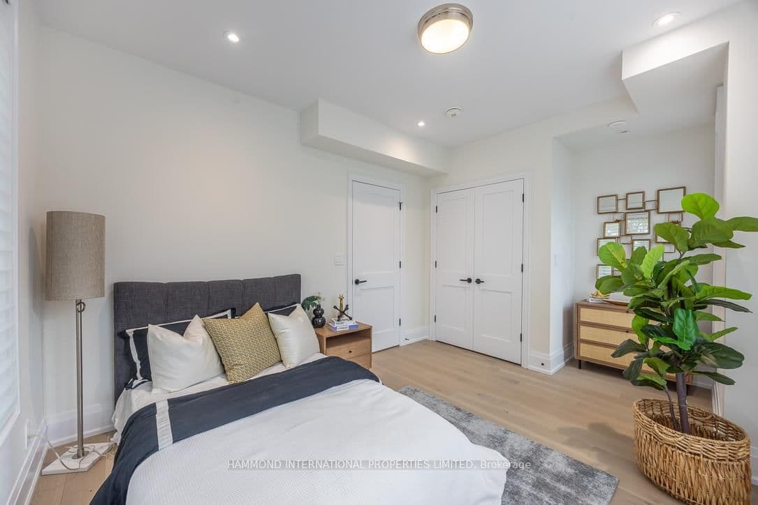 1179 Avenue Road thumbnail 26