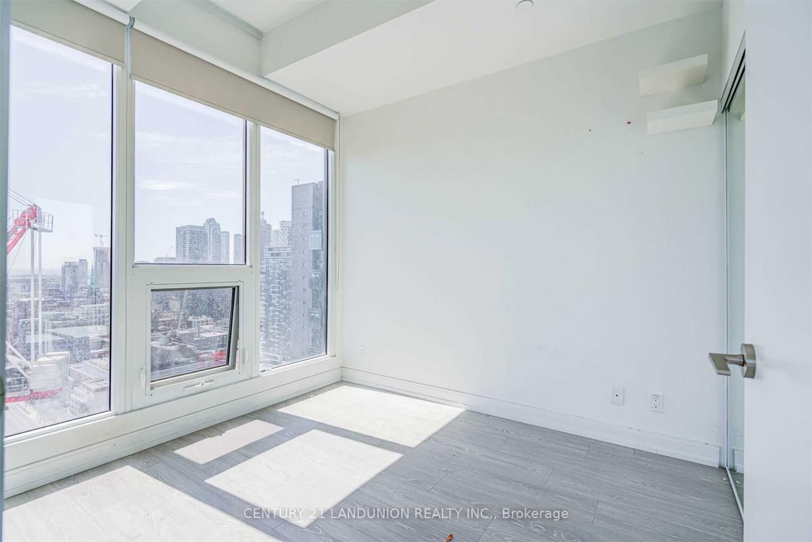 181 Dundas Street E, Unit 2905 thumbnail 7