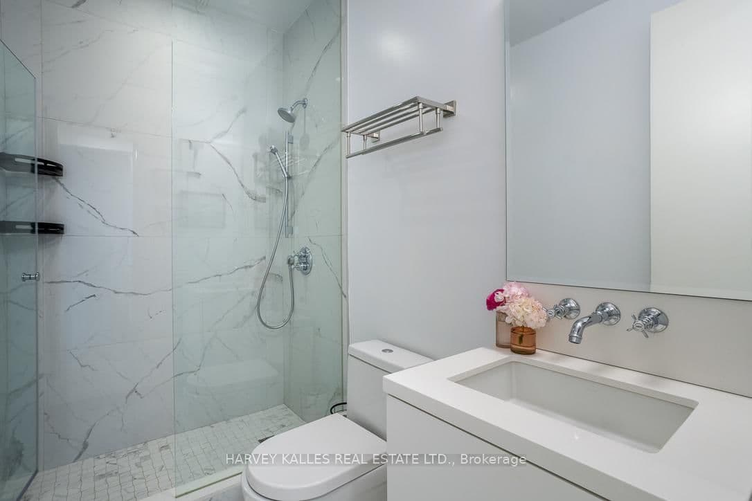 111 St Clair Avenue W, Unit 1013 thumbnail 15