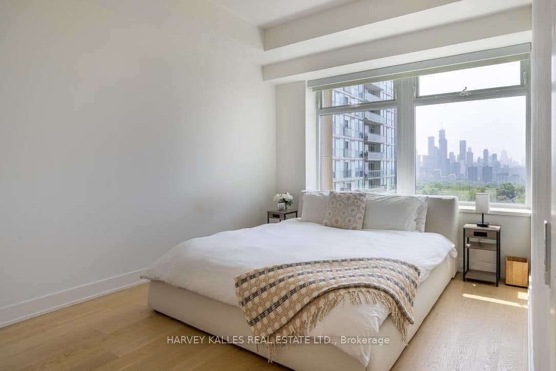 111 St Clair Avenue W, Unit 1013 thumbnail 21