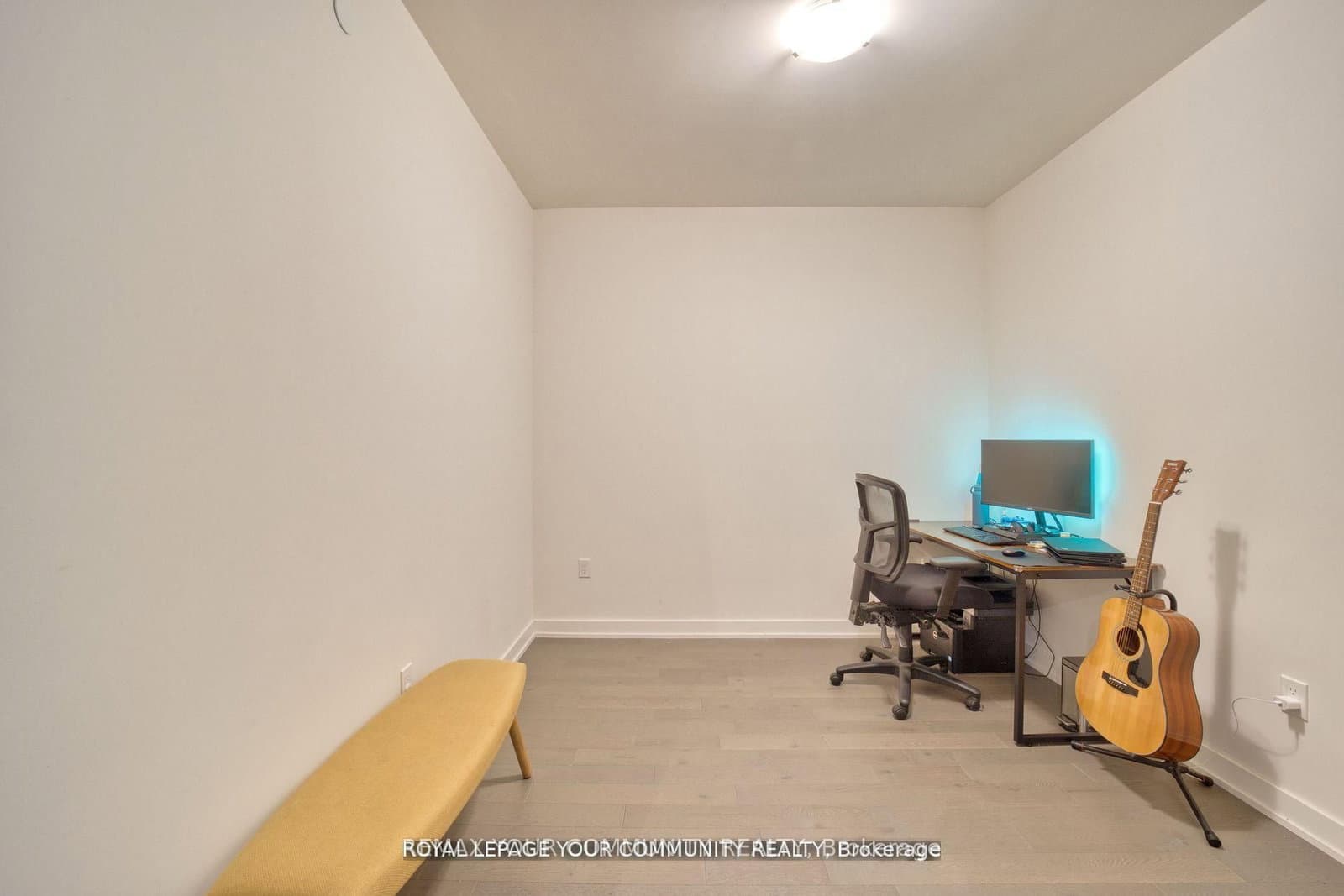 330 Richmond Street W, Unit 1711 thumbnail 13