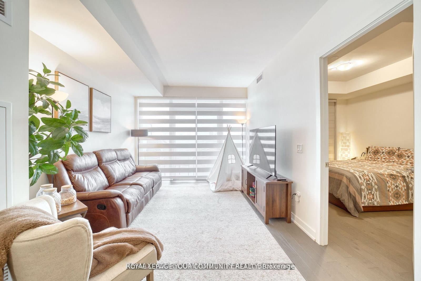 330 Richmond Street W, Unit 1711 thumbnail 7