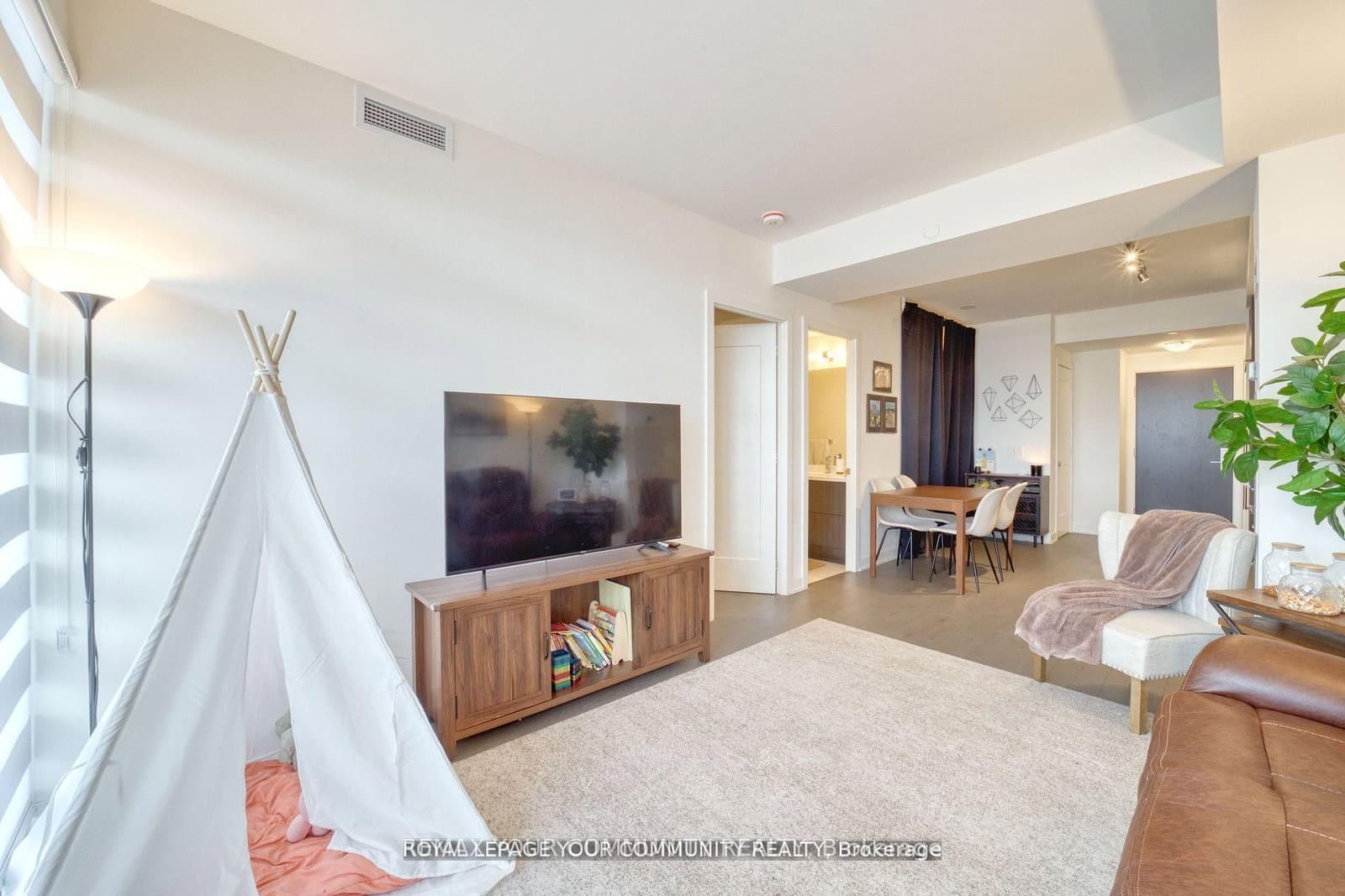 330 Richmond Street W, Unit 1711 thumbnail 8