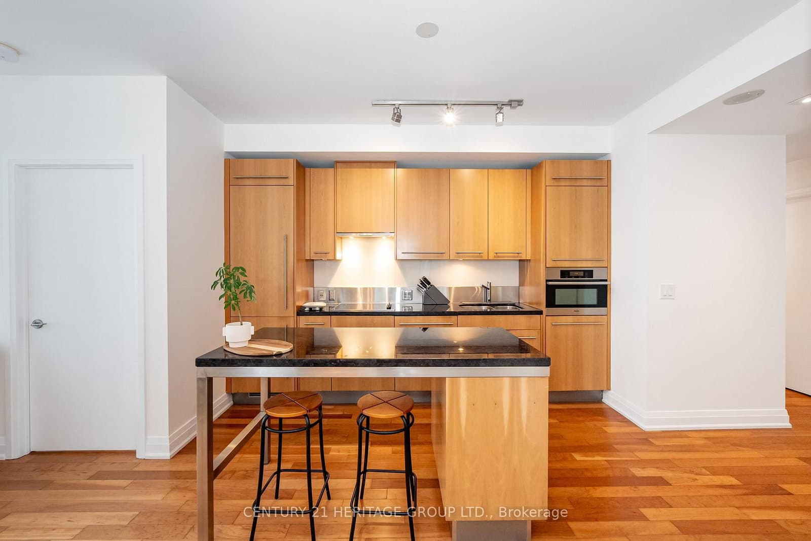 80 John Street, Unit 2303 thumbnail 10