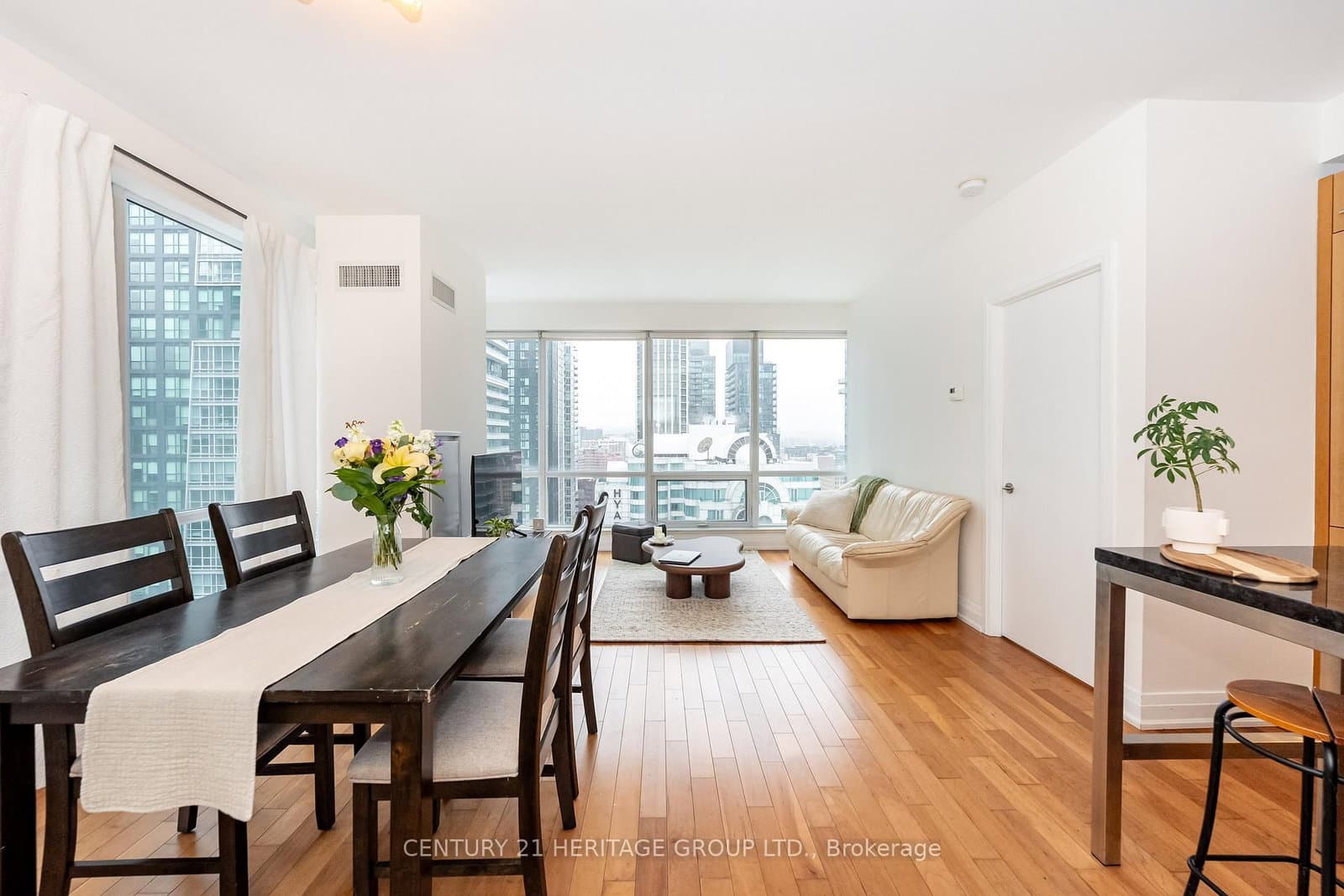 80 John Street, Unit 2303 thumbnail 12