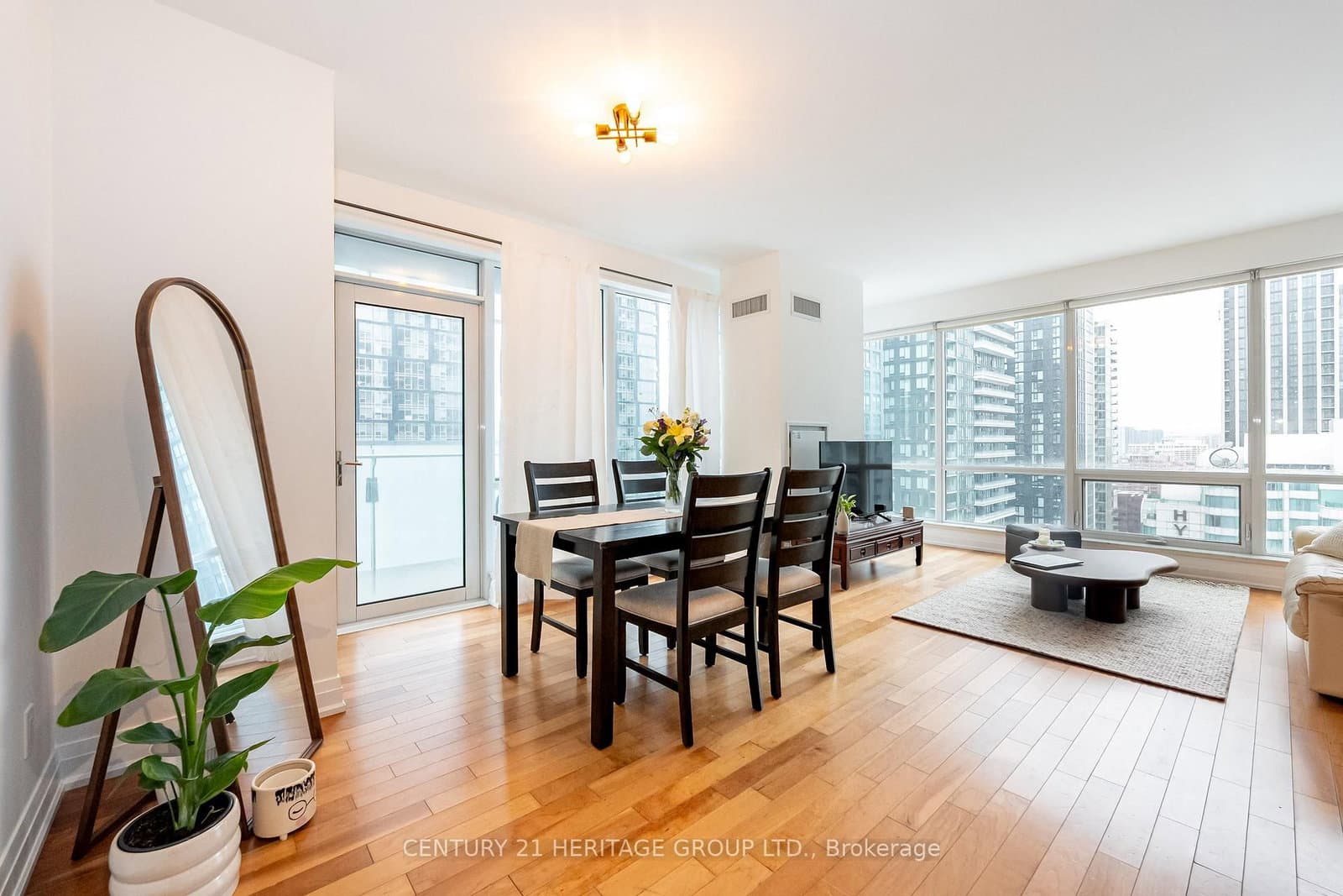 80 John Street, Unit 2303 thumbnail 14