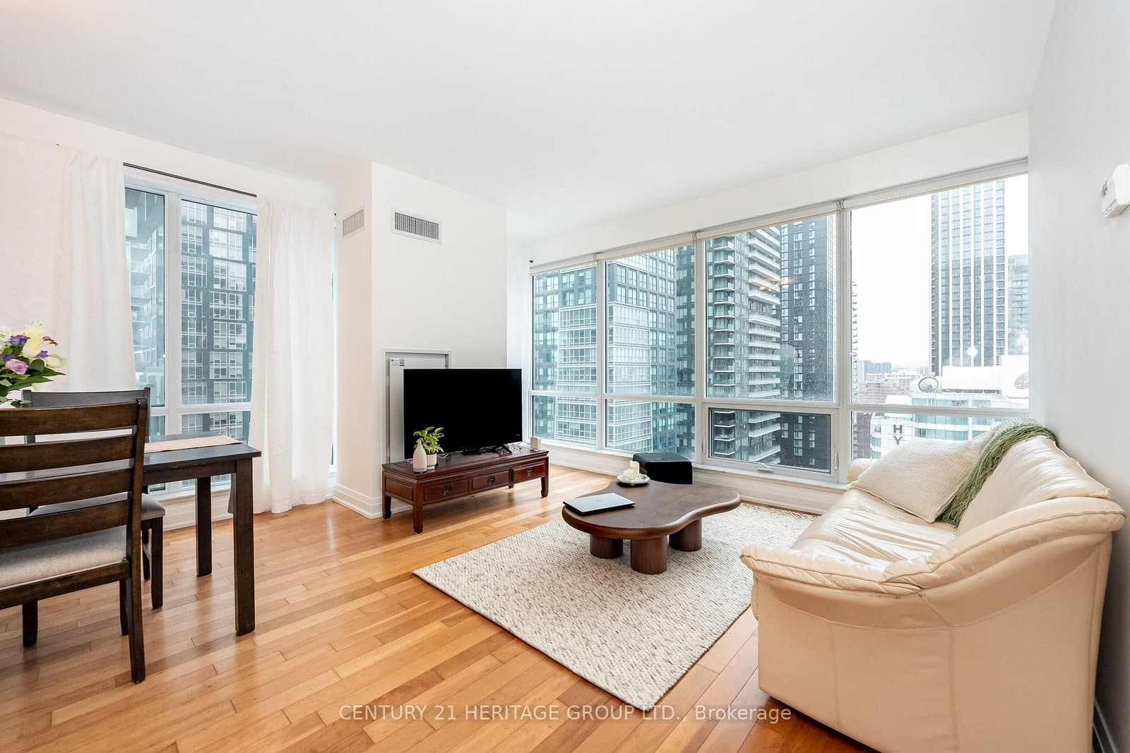 80 John Street, Unit 2303 thumbnail 16