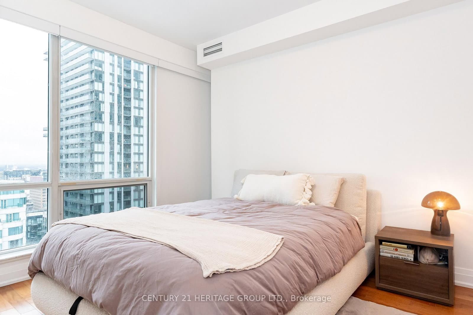 80 John Street, Unit 2303 thumbnail 20