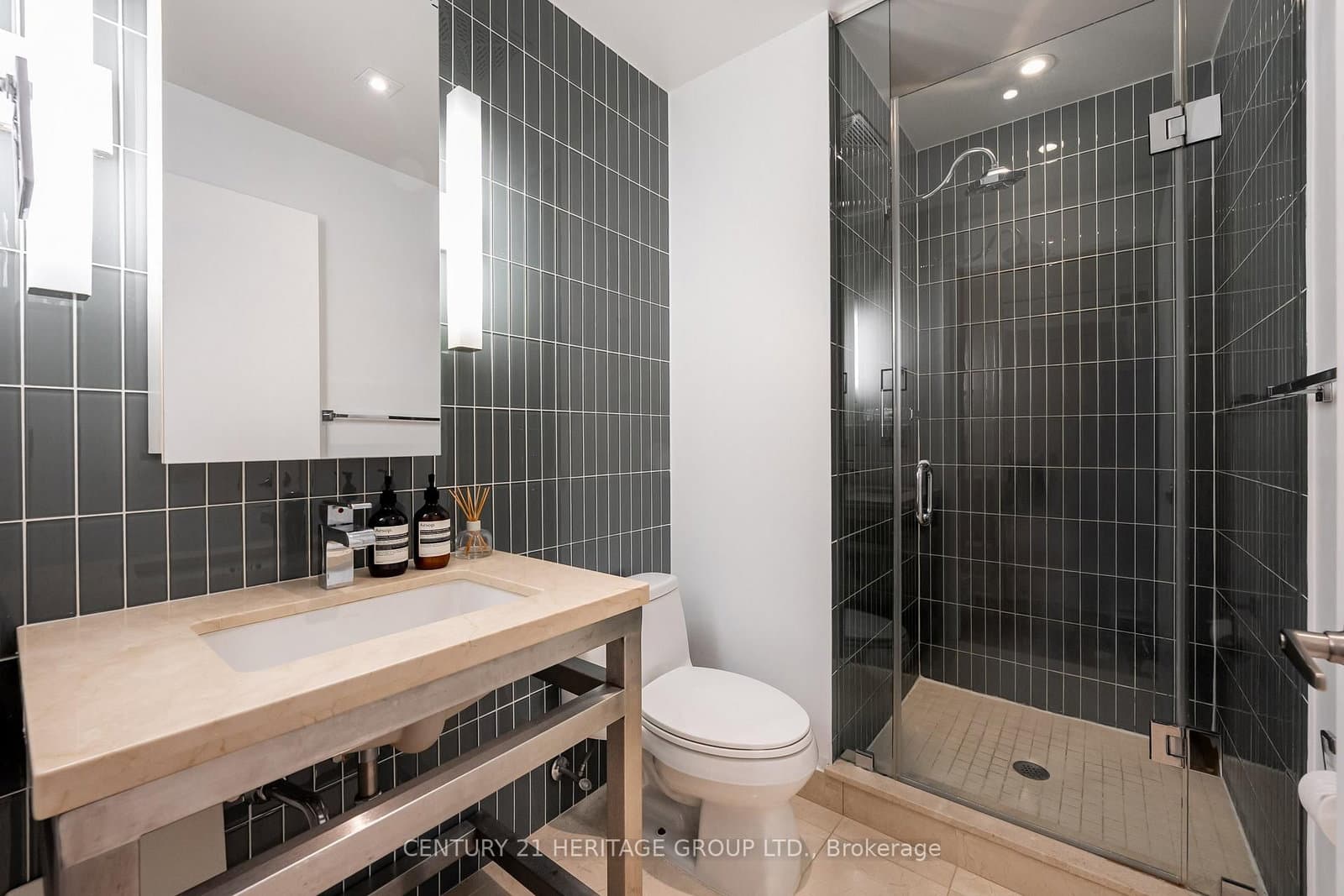 80 John Street, Unit 2303 thumbnail 27