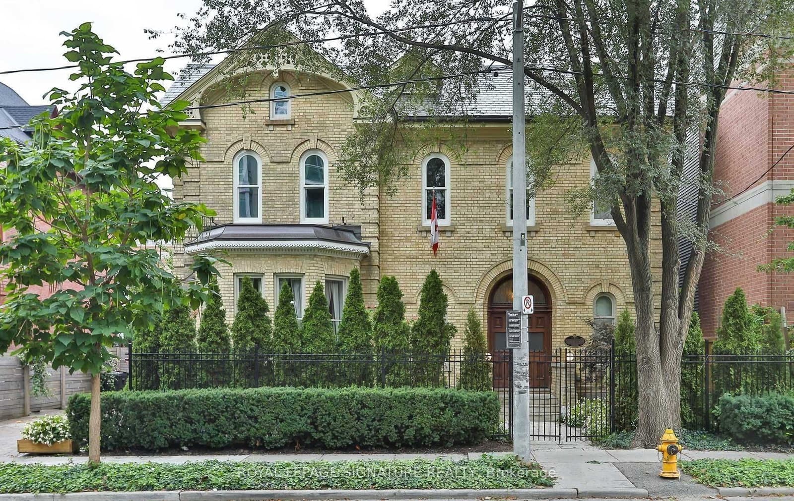 4 Wellesley Place - Image 1