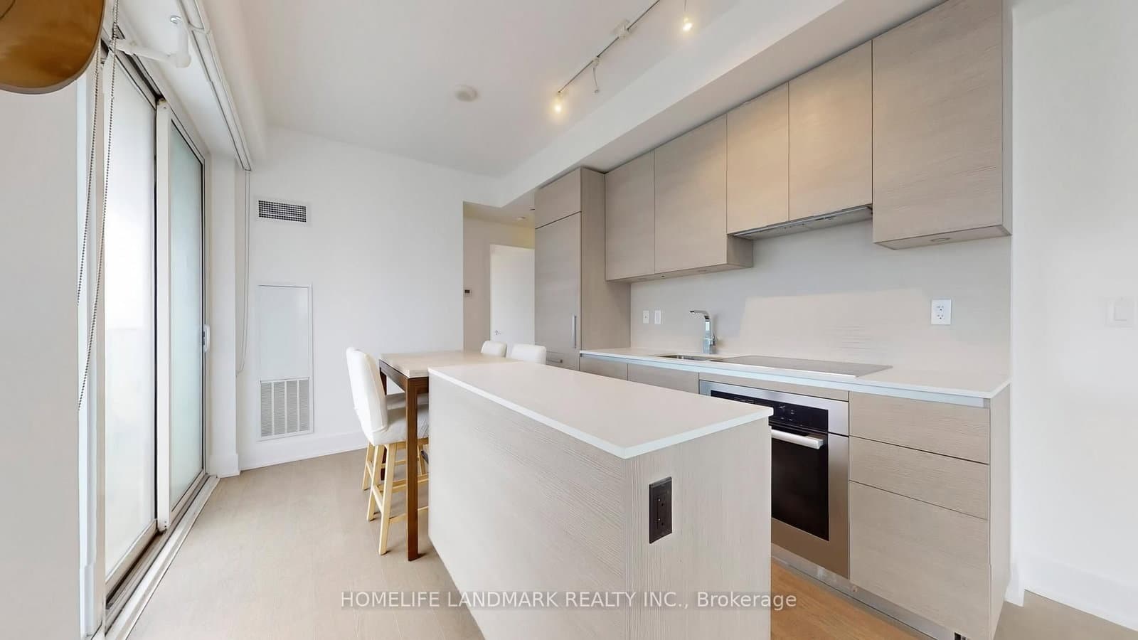 200 Bloor Street W, Unit 2305 thumbnail 16
